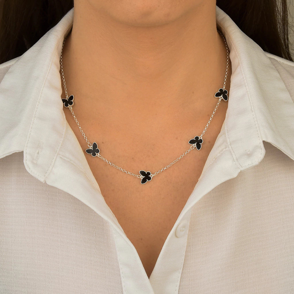 Choker Borboleta Resina Preto