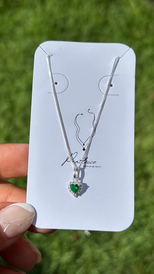 Colar coração cravejado