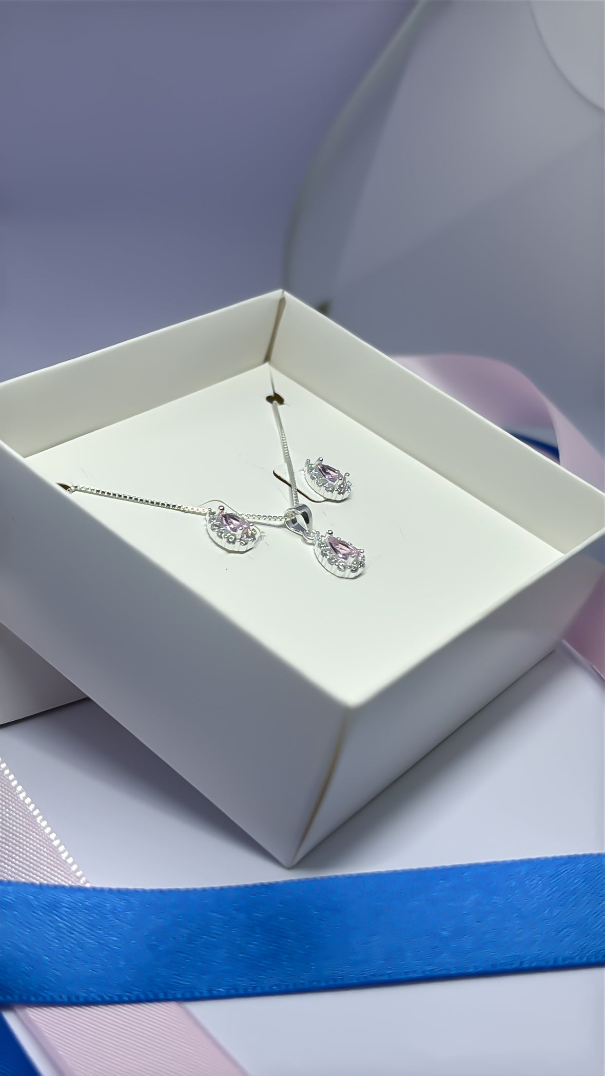 Conjunto gota cravejada rosa