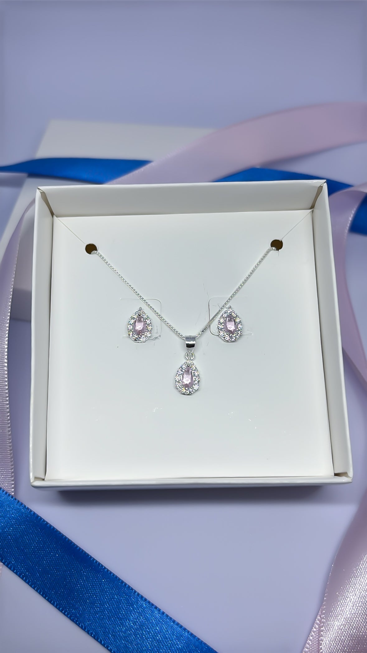 Conjunto gota cravejada rosa
