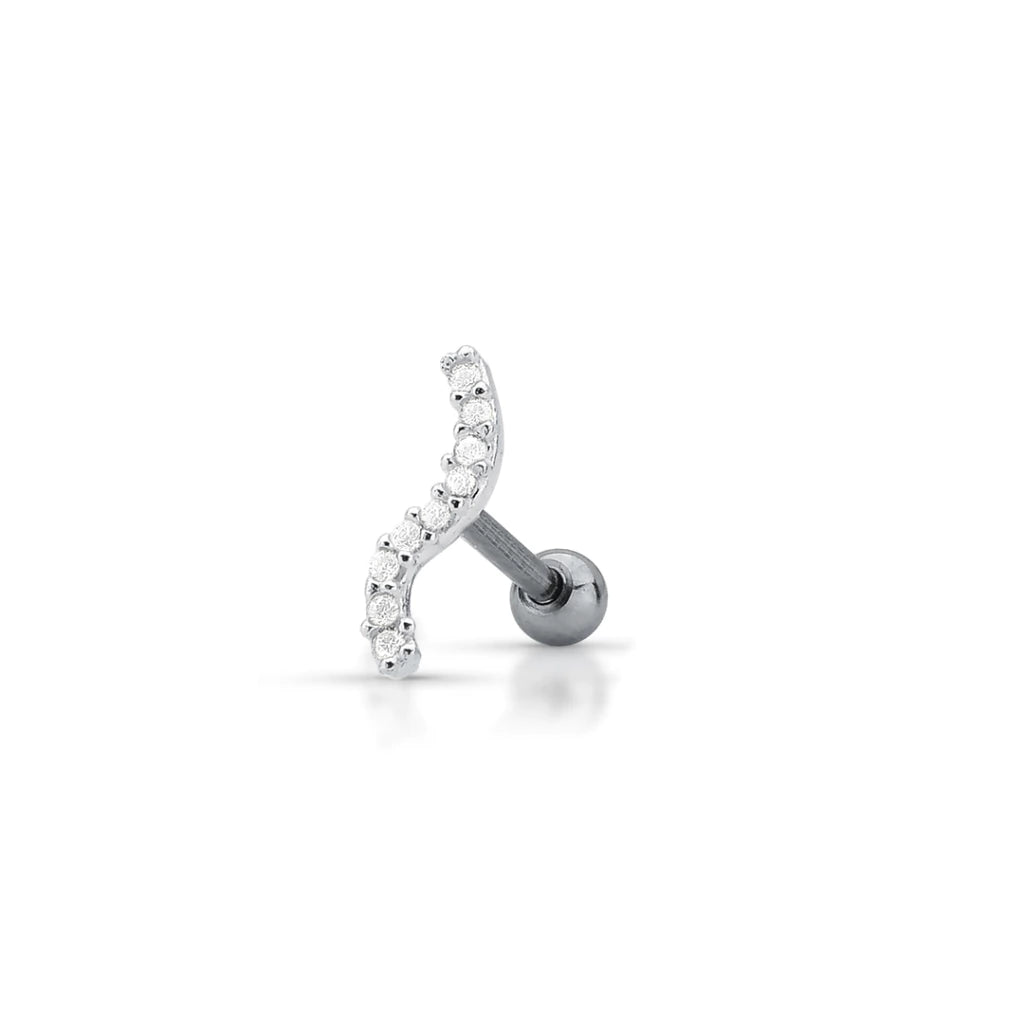Piercing onda com aço cravejado