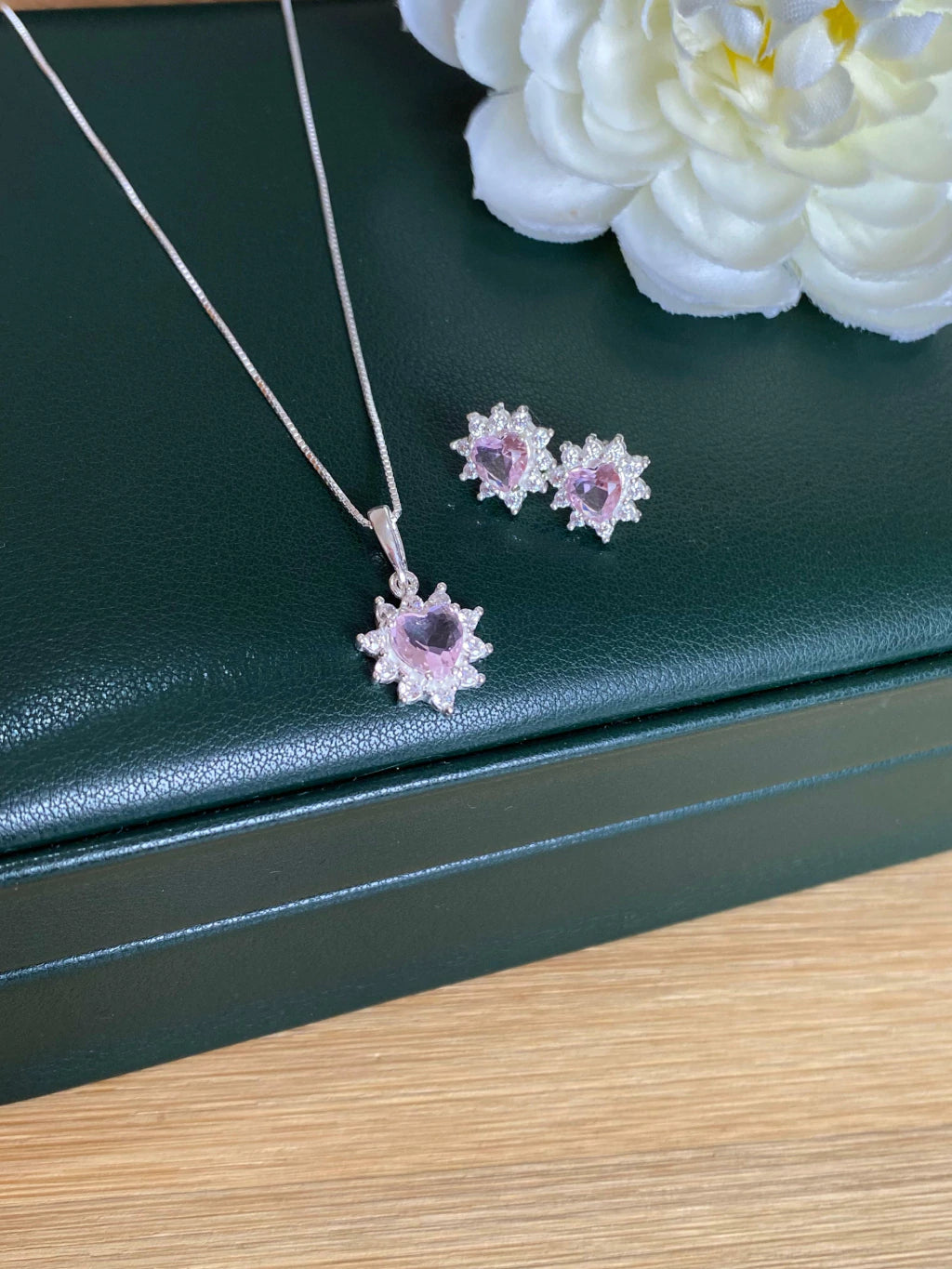 Conjunto luxo coração cravejado rosa