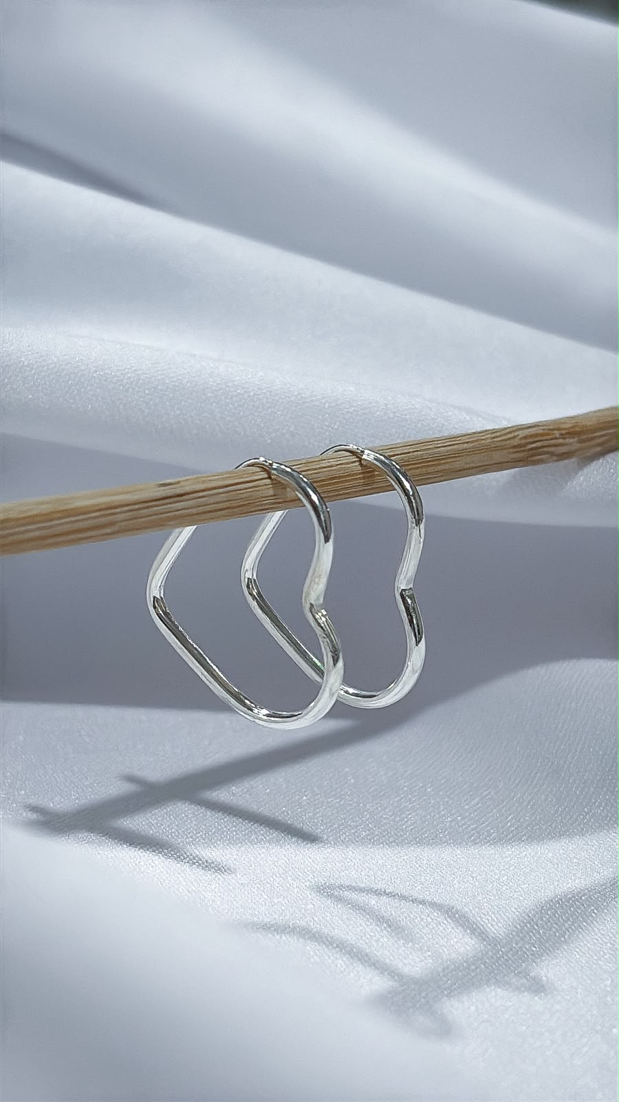 Argola formato Coração Liso